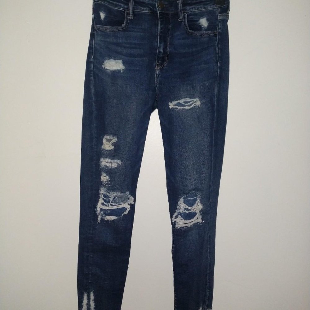 American Eagle Trendy High Waisted Jeans